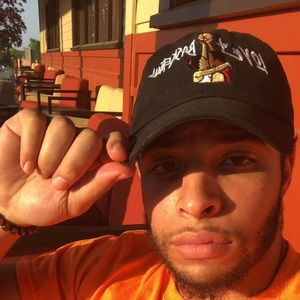 Meet your Posher, Eric